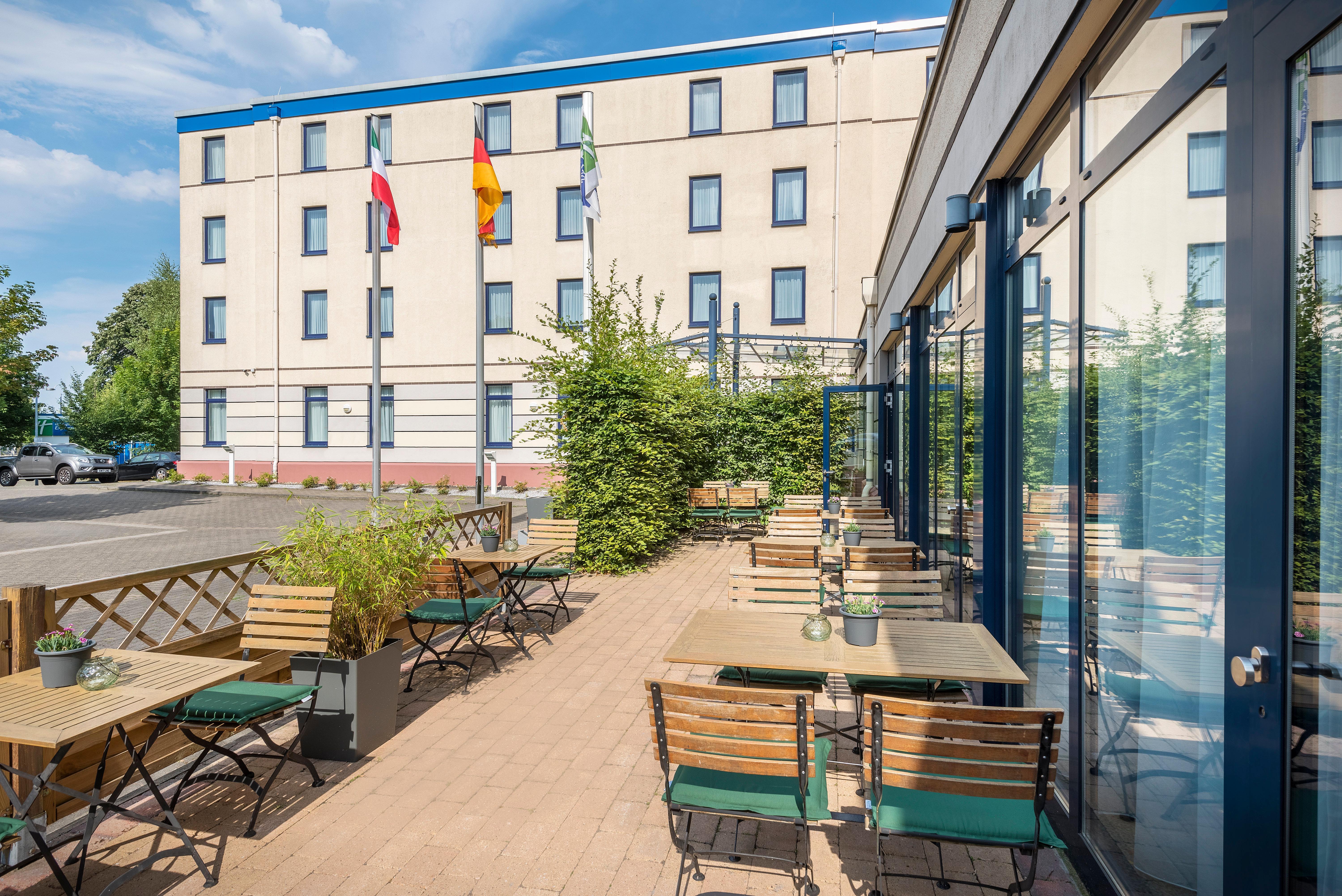 Holiday Inn Express Dortmund, An Ihg Hotel Exterior foto